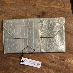 NWT JJ Winters Gold‎ Nikki Clutch